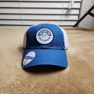 Southern tide NWT coastal Expedition Trucker hat.